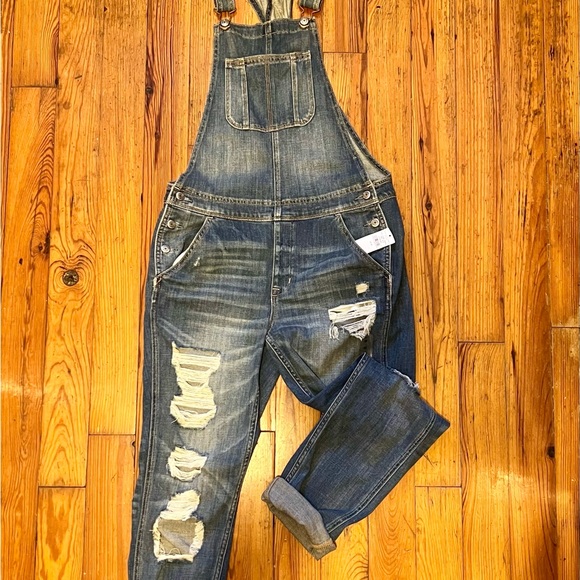 American Eagle distressed overalls - Picture 6 of 8